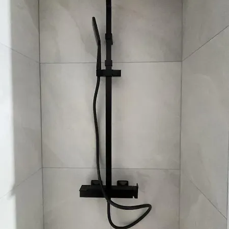 New, Bright * لافال